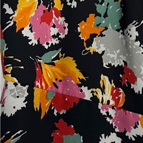 Zara multicolor wrap blouse, Trafaluc Collection, size small, spring, floral - Picture 4 of 9